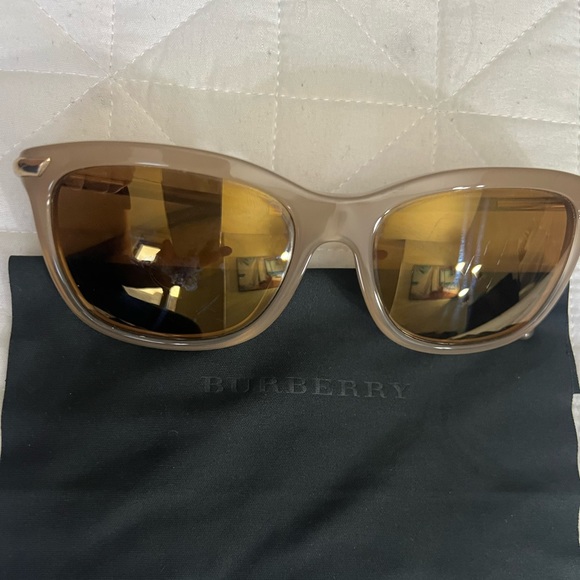 BURBERRY SUNGLASSES Women - Picture 2 of 3